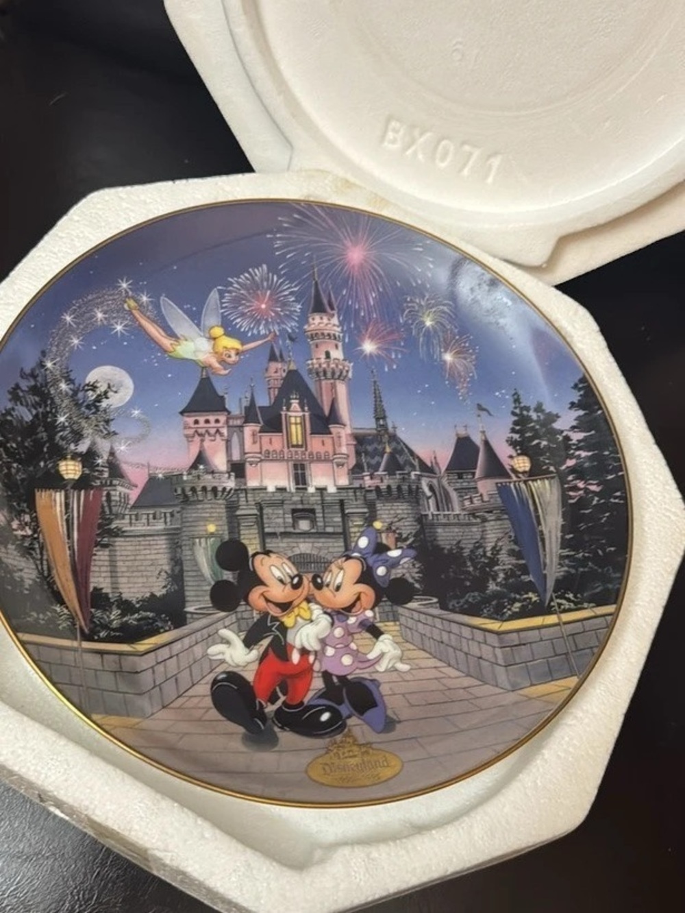 Disney Disneyland's 40th Anniversary Collector Plate Blue & White